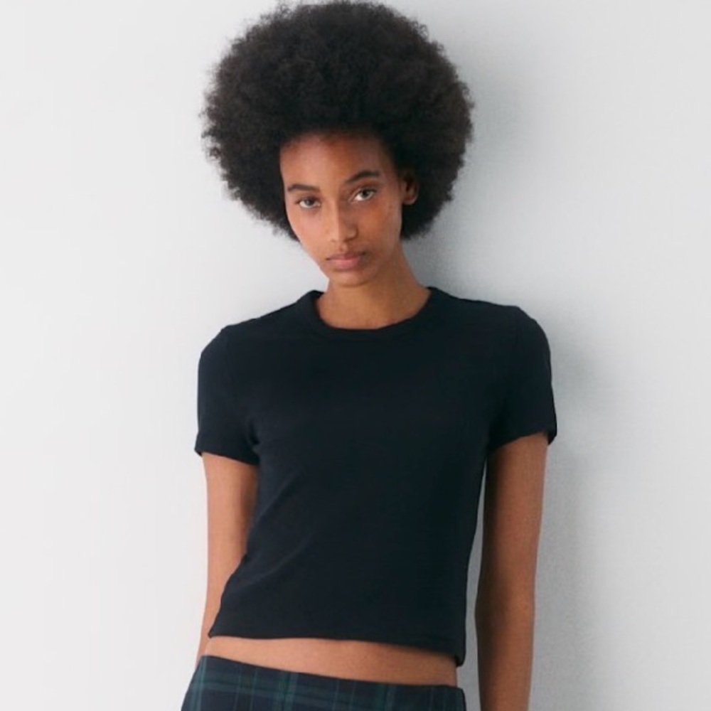 Aritzia Sunday Best Little Rib Black Short Sleeve Baby Tee Size XXS